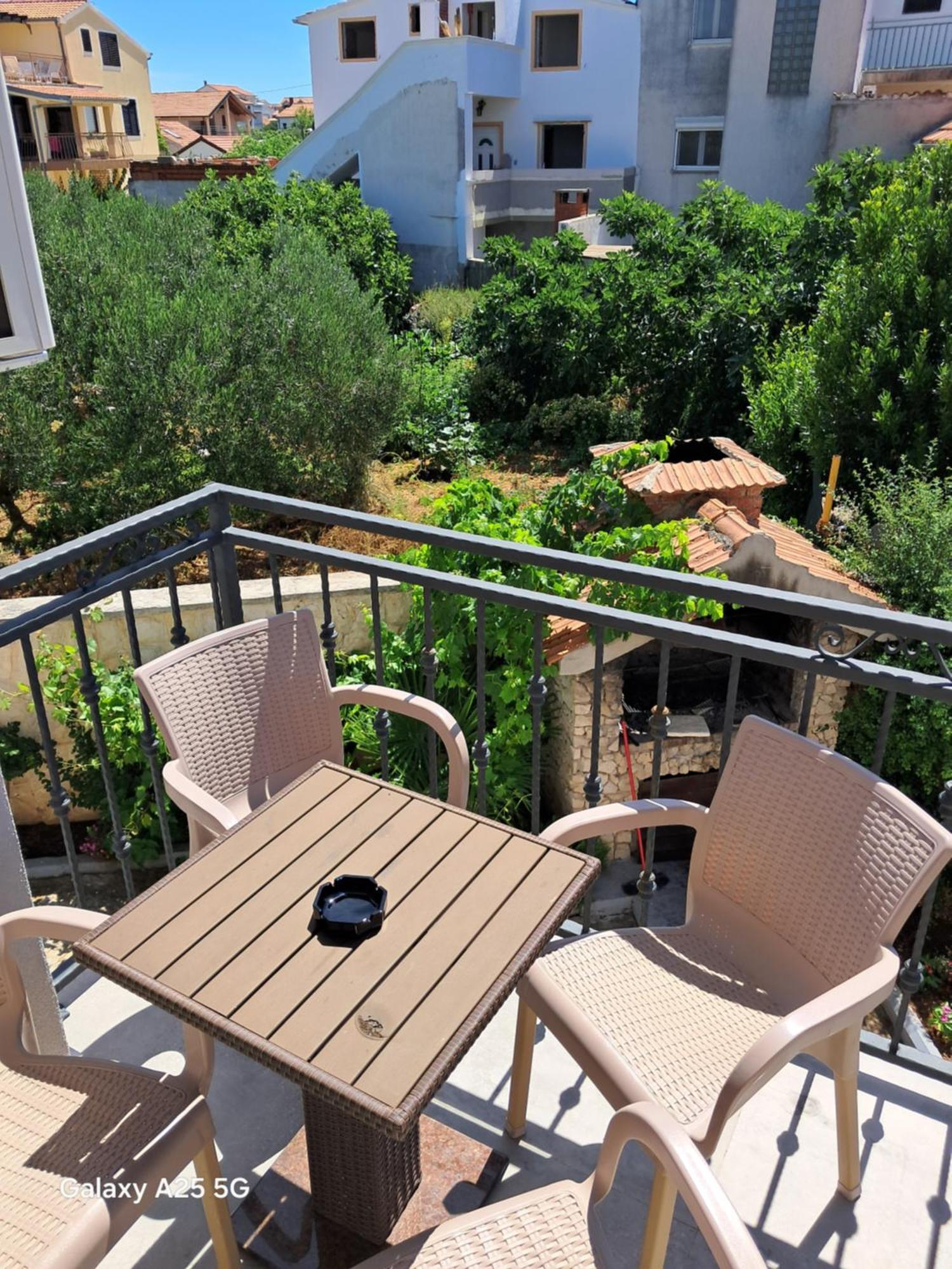 Apartments Tonci Tribalj 外观 照片