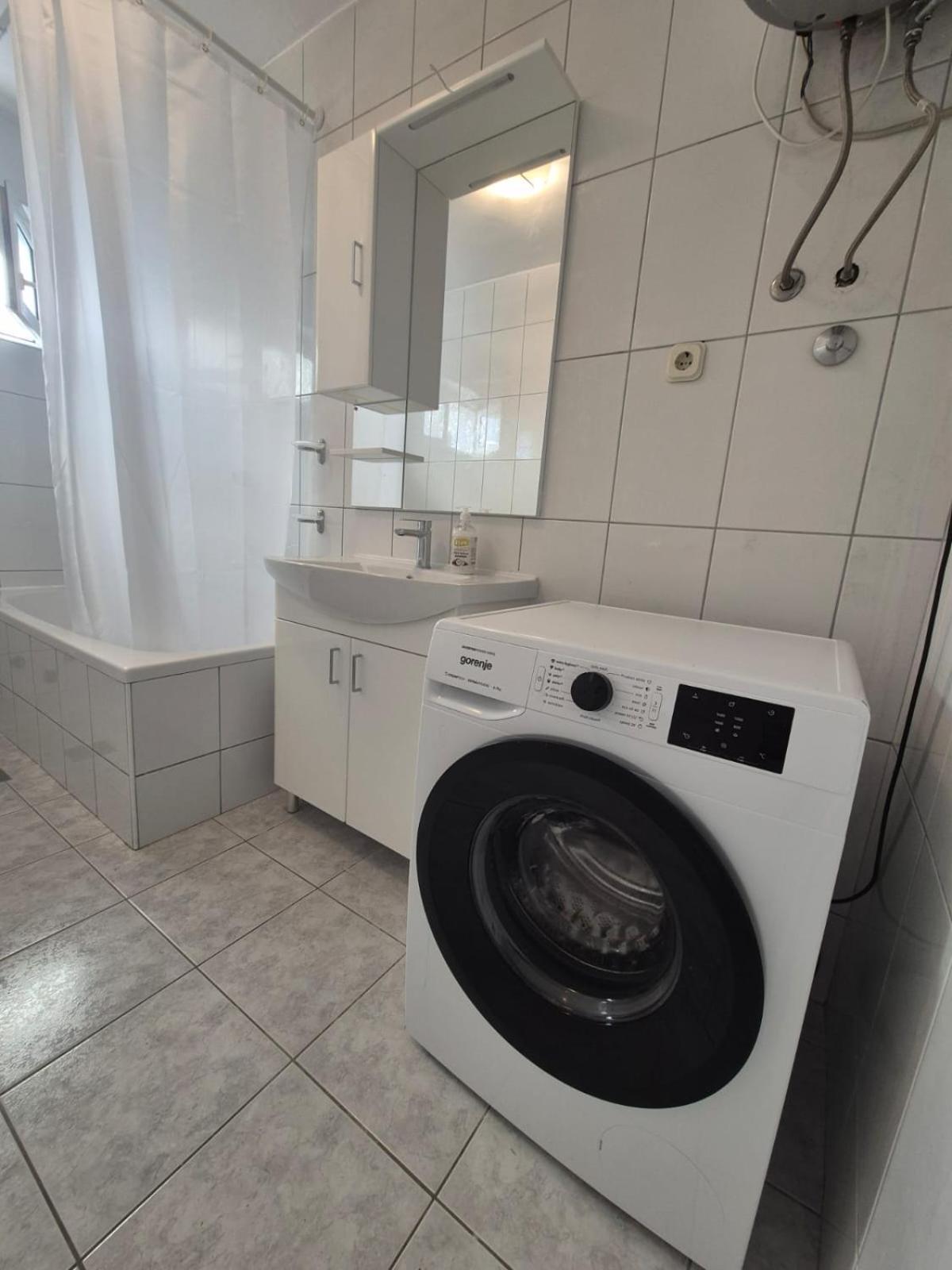 Apartments Tonci Tribalj 外观 照片