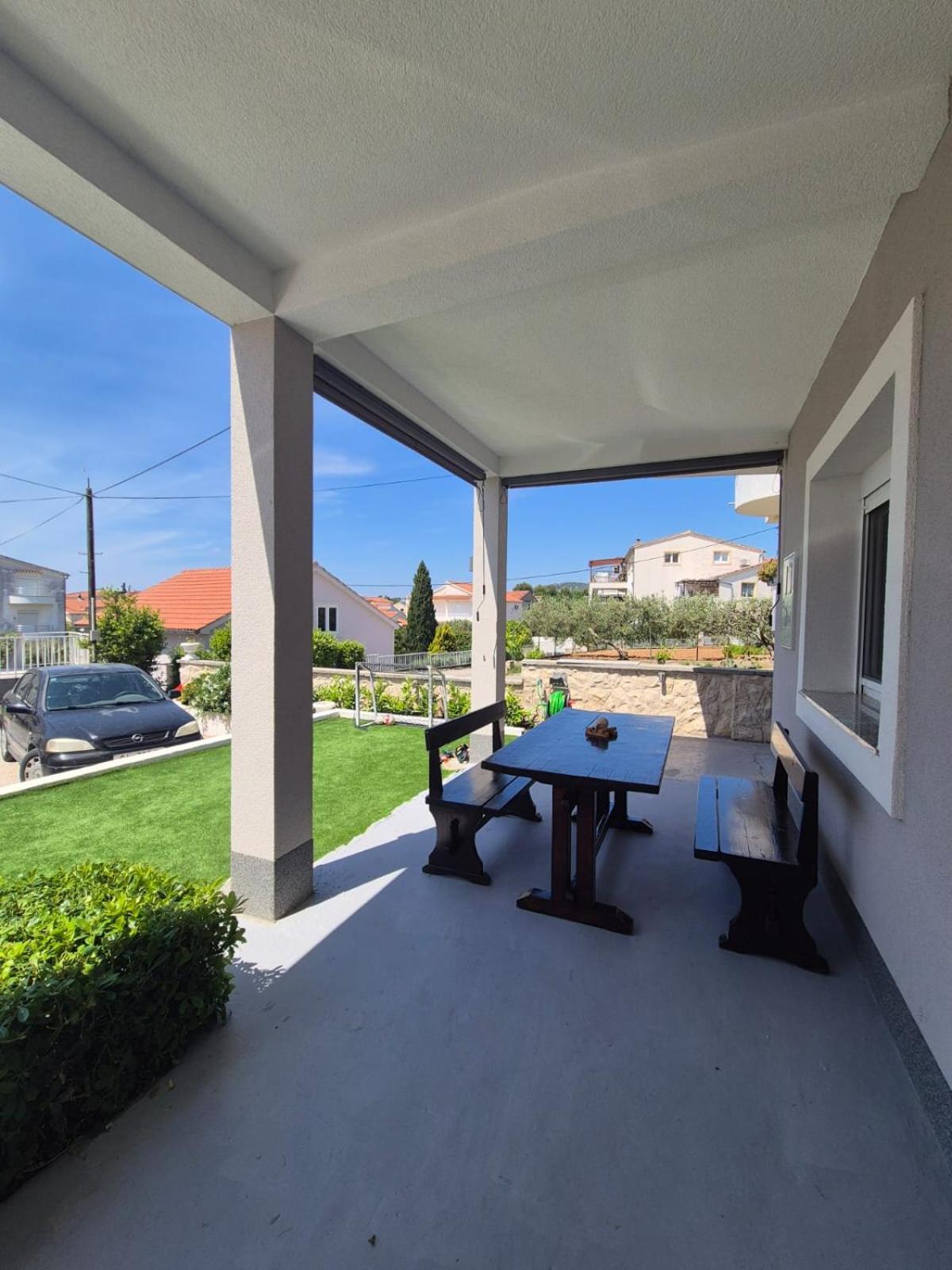 Apartments Tonci Tribalj 外观 照片