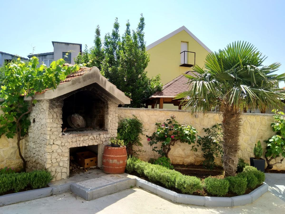 Apartments Tonci Tribalj 外观 照片