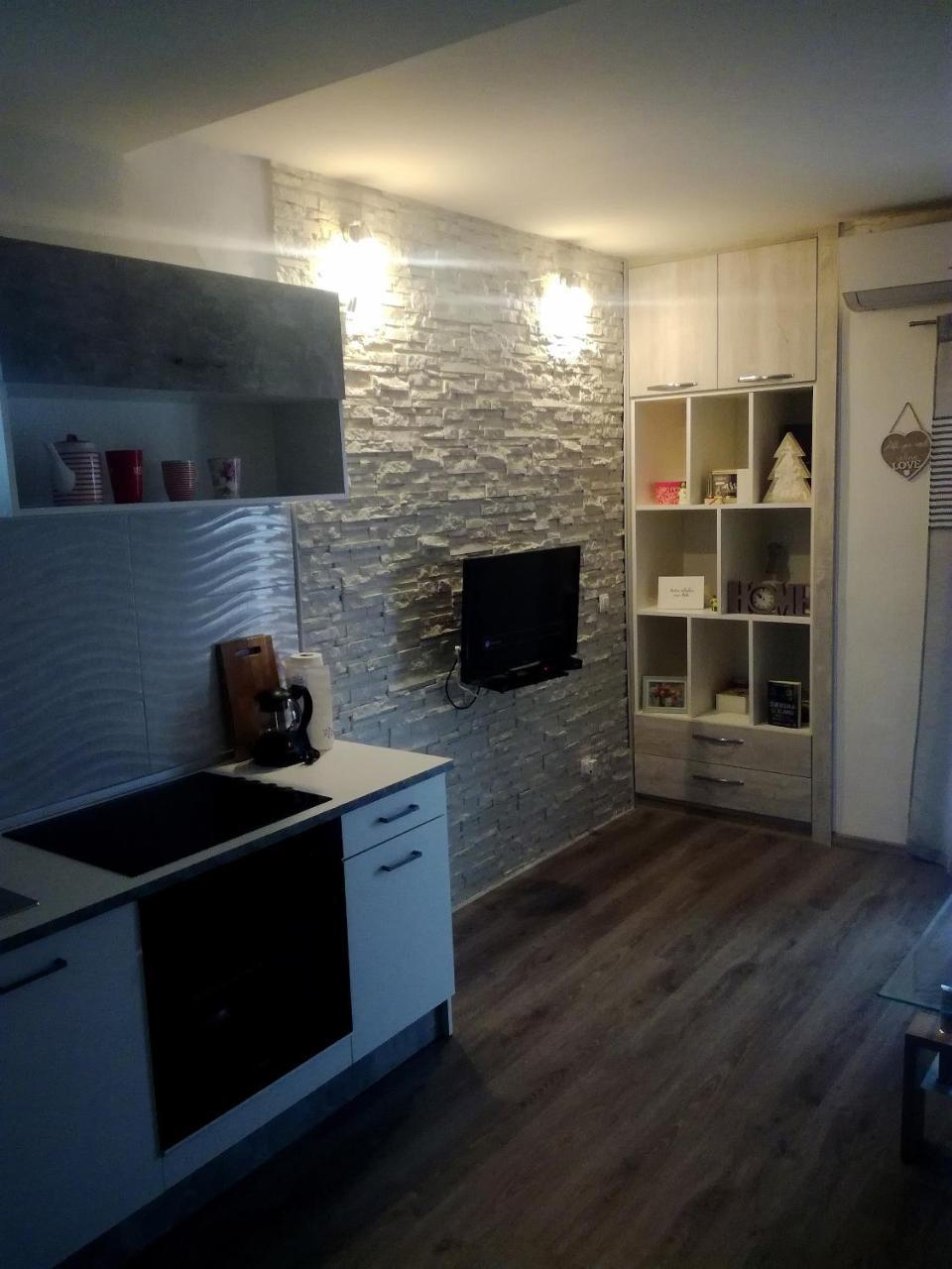 Apartments Tonci Tribalj 外观 照片