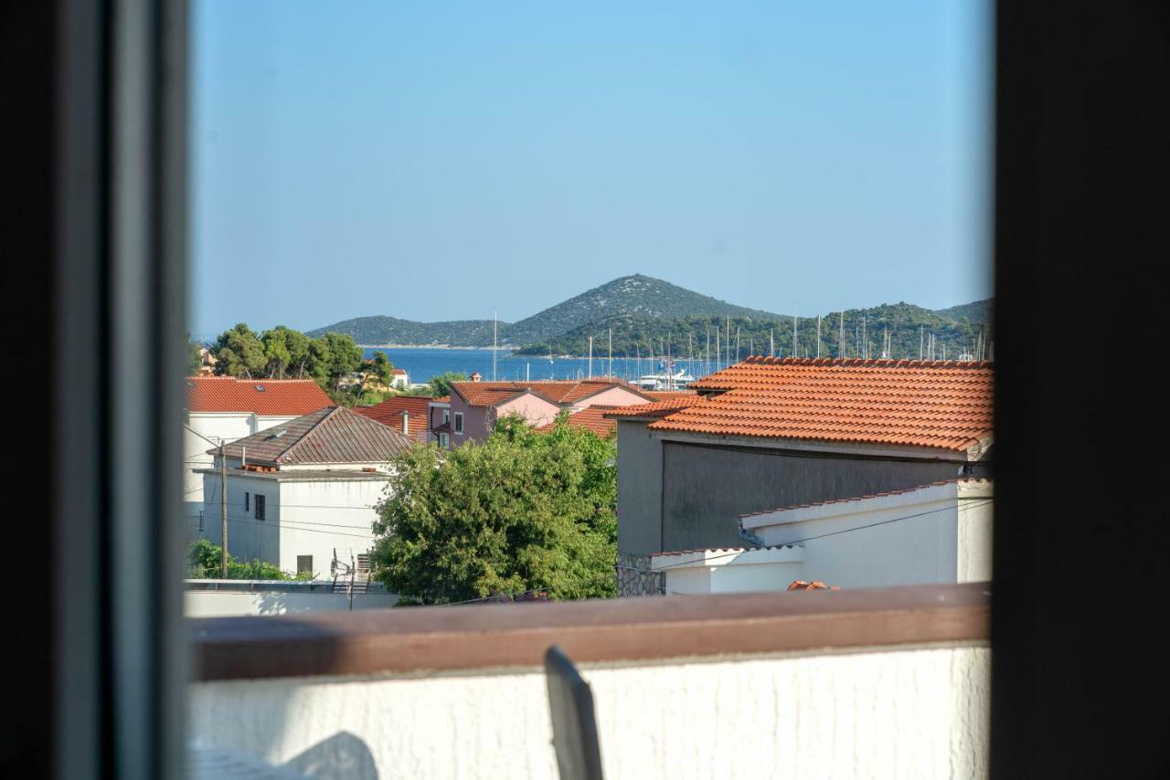Apartments Tonci Tribalj 外观 照片